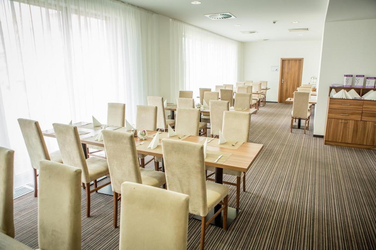 Hotel Saffron